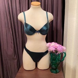 Victoria’s Secret Bra and Panty set